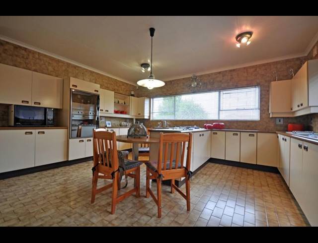 4 BEDROOM HOUSE FOR SALE IN THREE RIVERS EAST